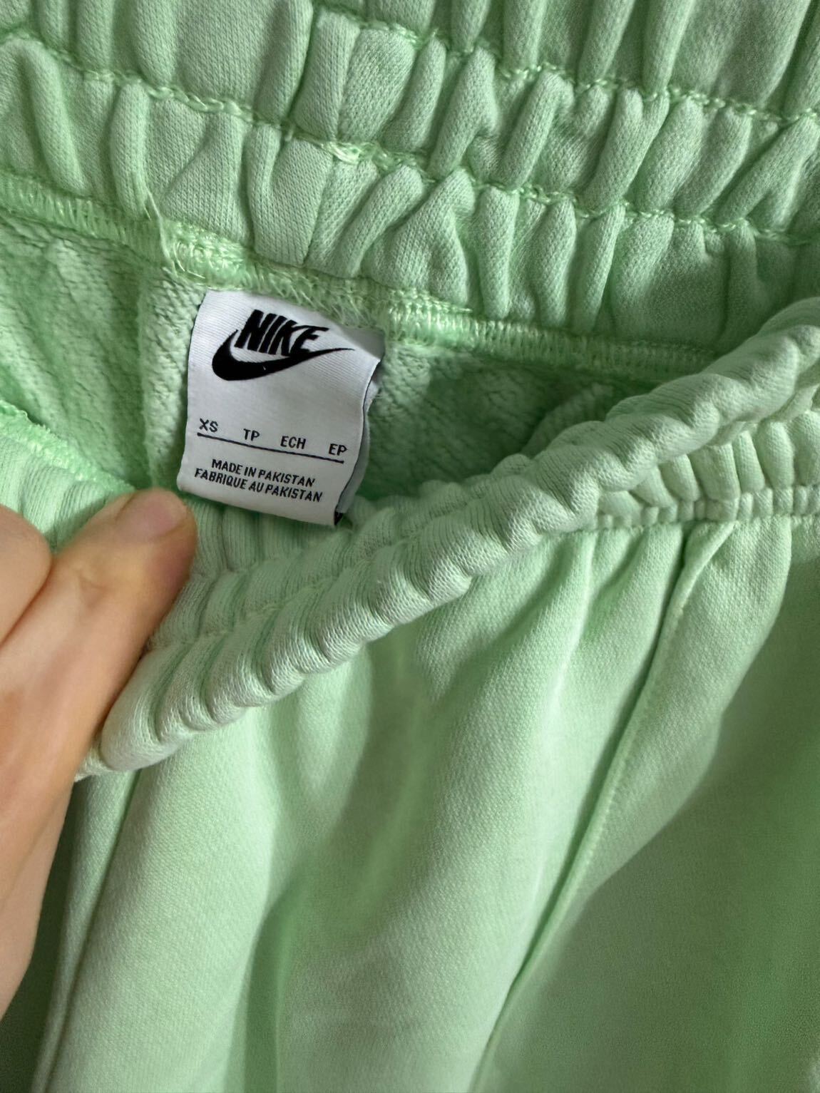 Nike Crop Tişört ve Eşofman Altı Takımı — görsel 5/8