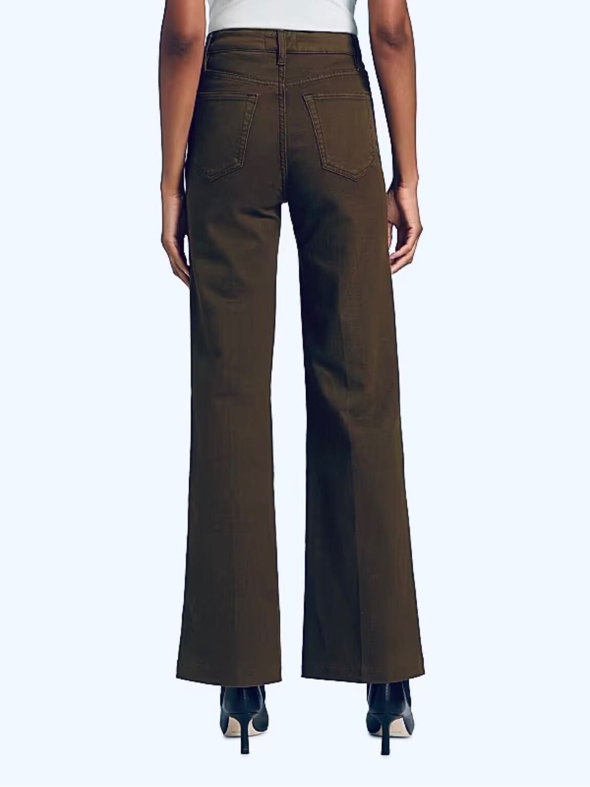 Frame the refined denim 🍀 — görsel 2/8