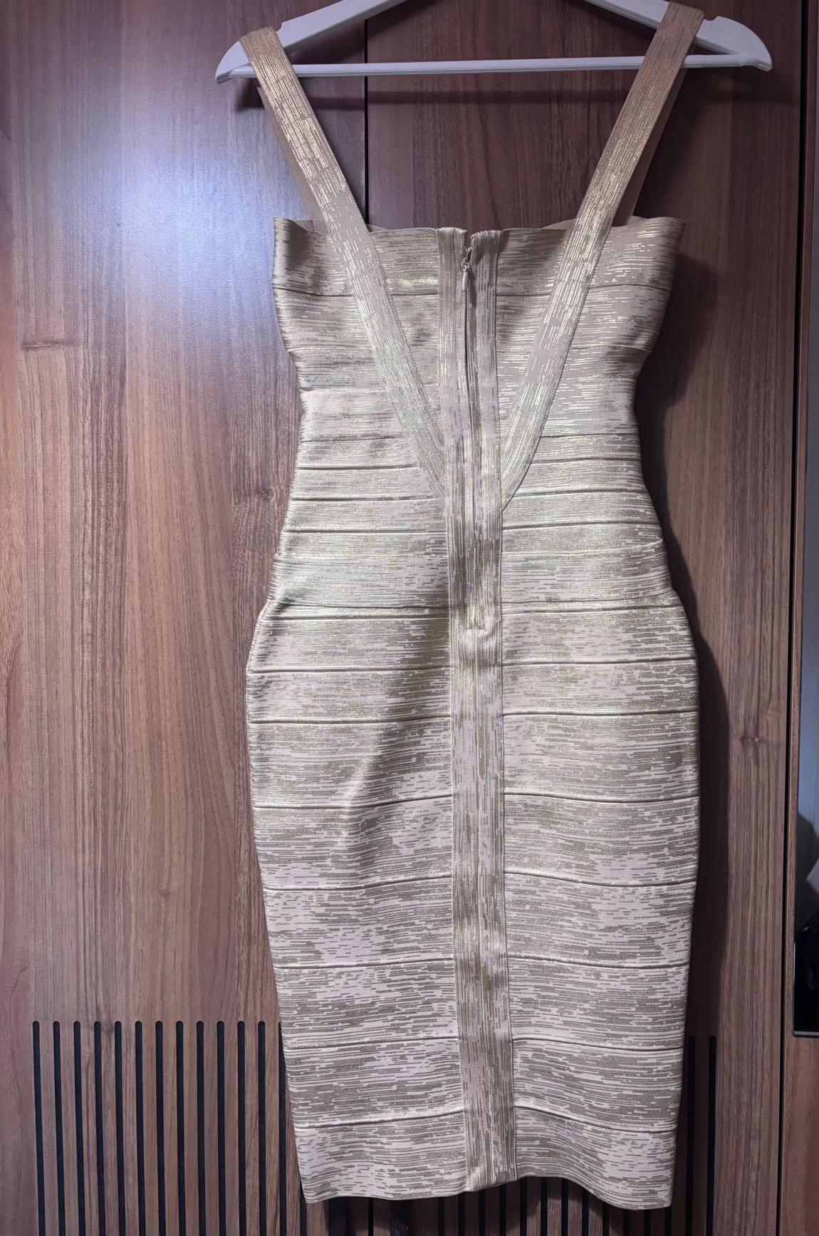 Herve Leger Gold Rengi Mini Elbise — görsel 3/4