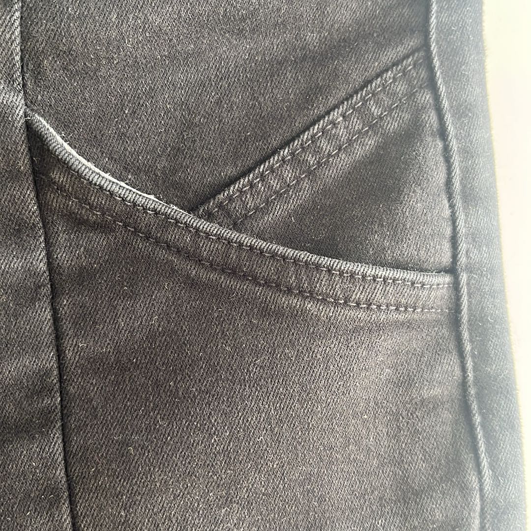 Siyah Yırtmaçlı Jean Pantolon — görsel 7/7