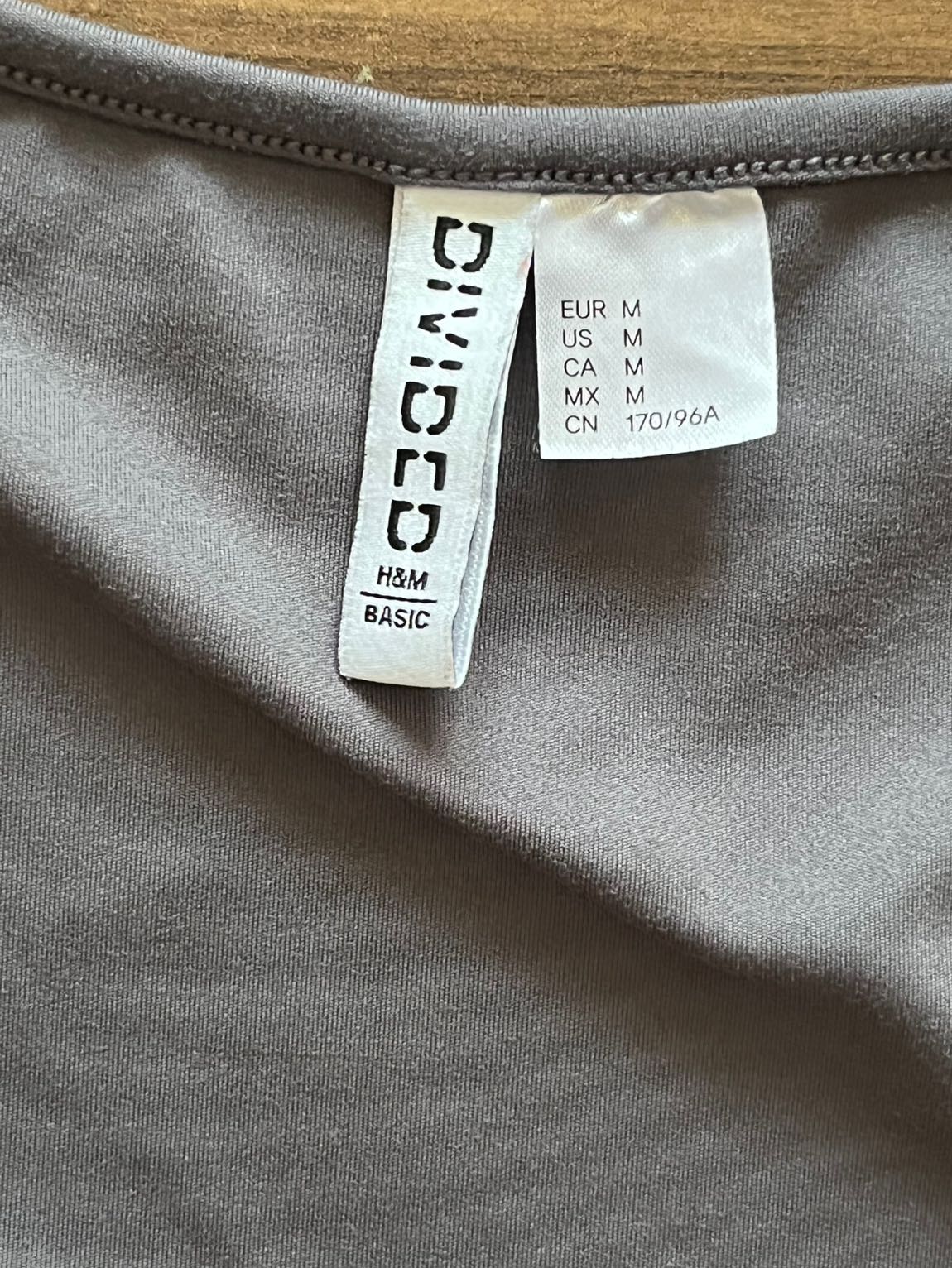 antrasit bluz hm basic — görsel 4/4