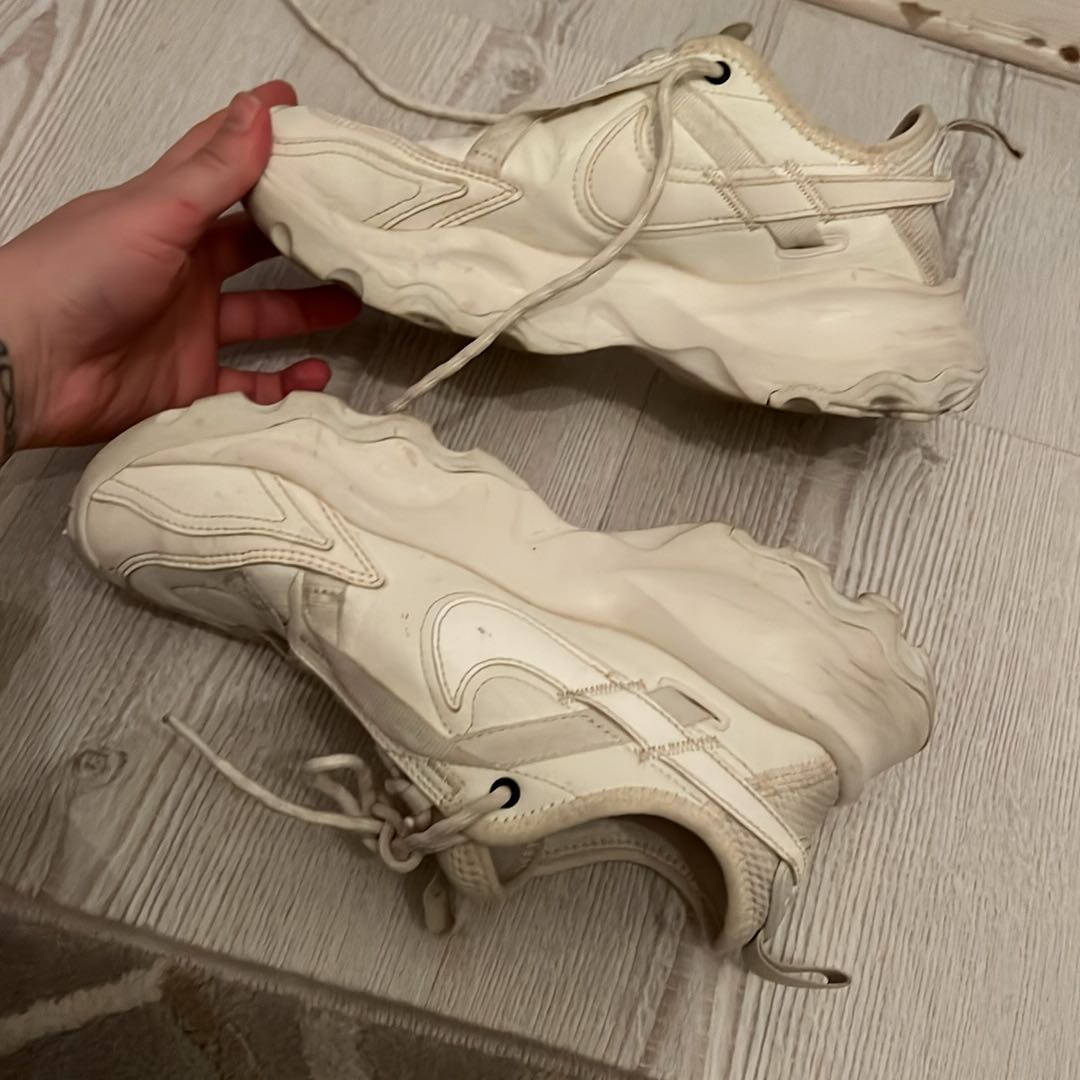 nike spor ayakkabı — görsel 6/8