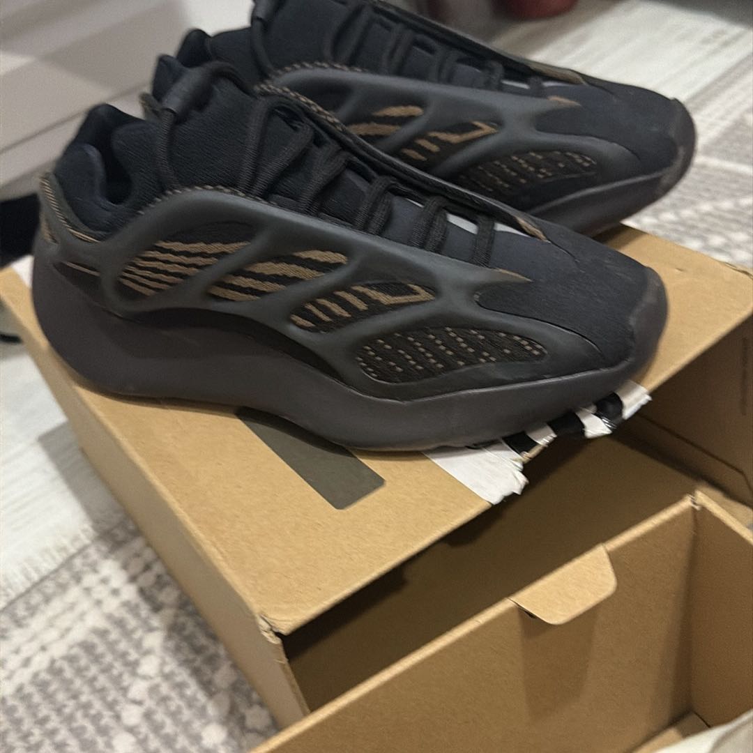 Adidas yeezy — görsel 6/6