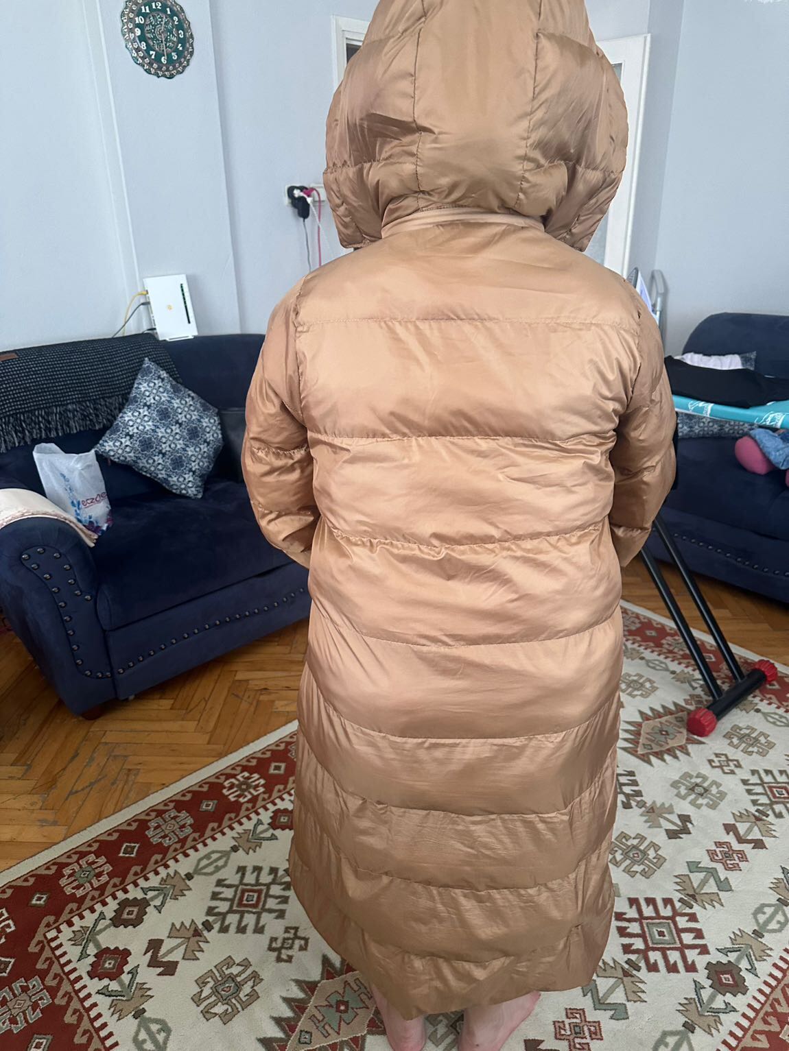 Terzi dükkanı marka mont — görsel 3/4