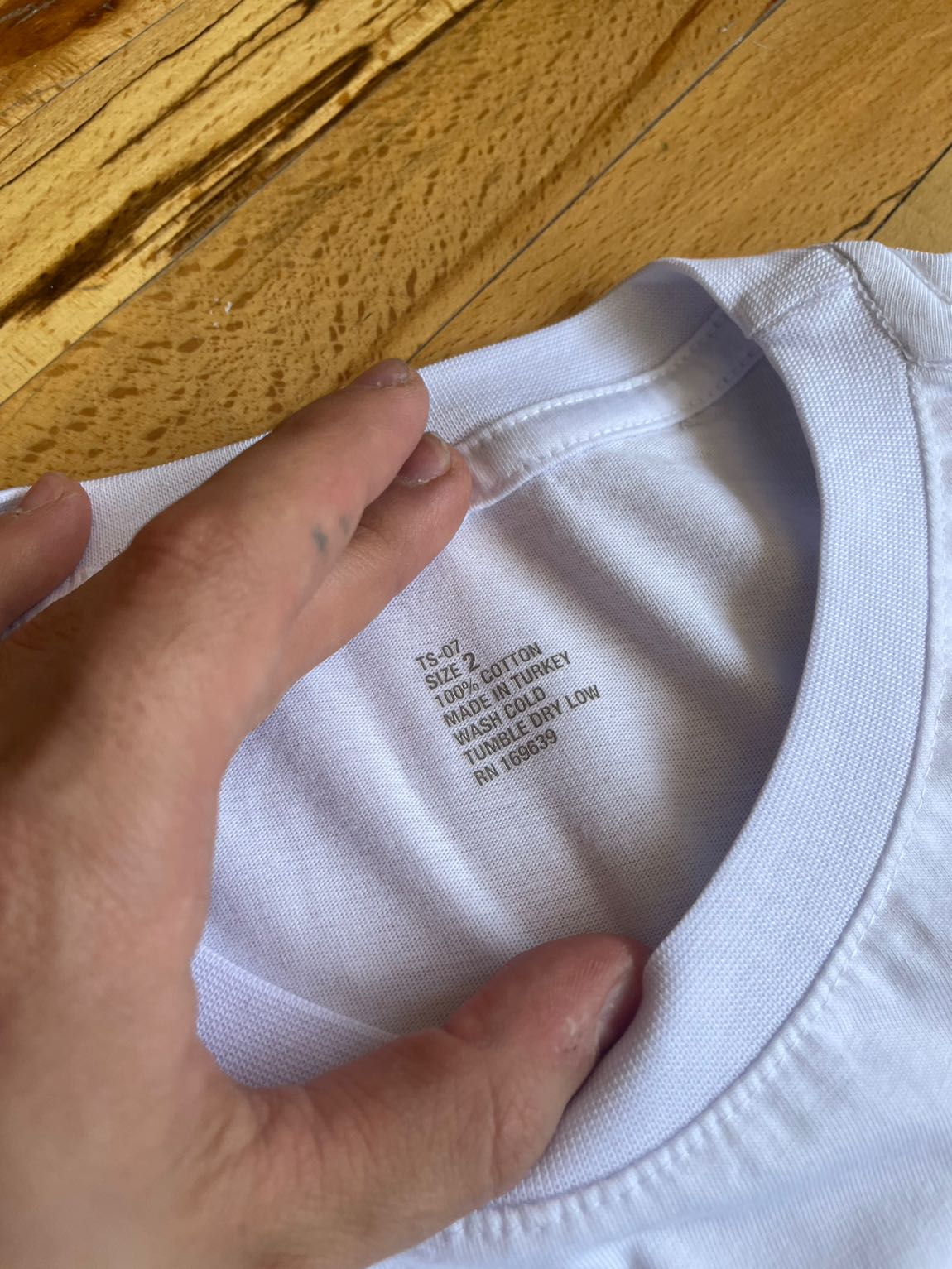 kanye istanbul merch — görsel 3/3