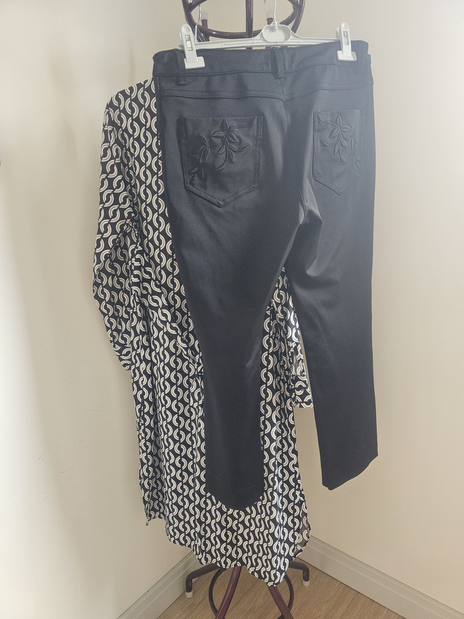 Siyah Nakışlı Pantolon ve uzun tunik — görsel 6/8