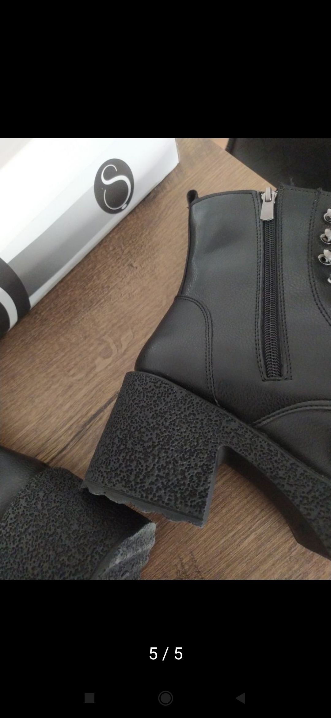 Siyah bot — görsel 4/5
