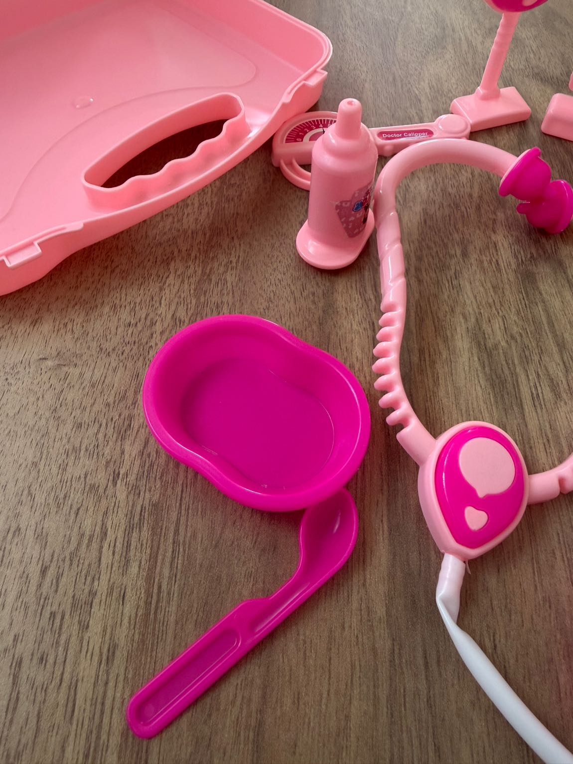Pembe Doktor Seti Oyuncak — görsel 2/5