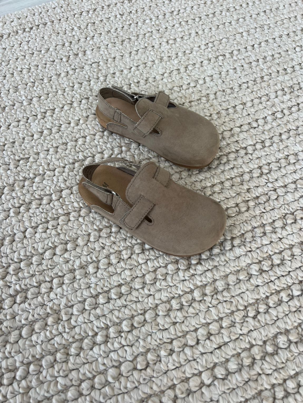 H&M süet çocuk sabo — görsel 3/5