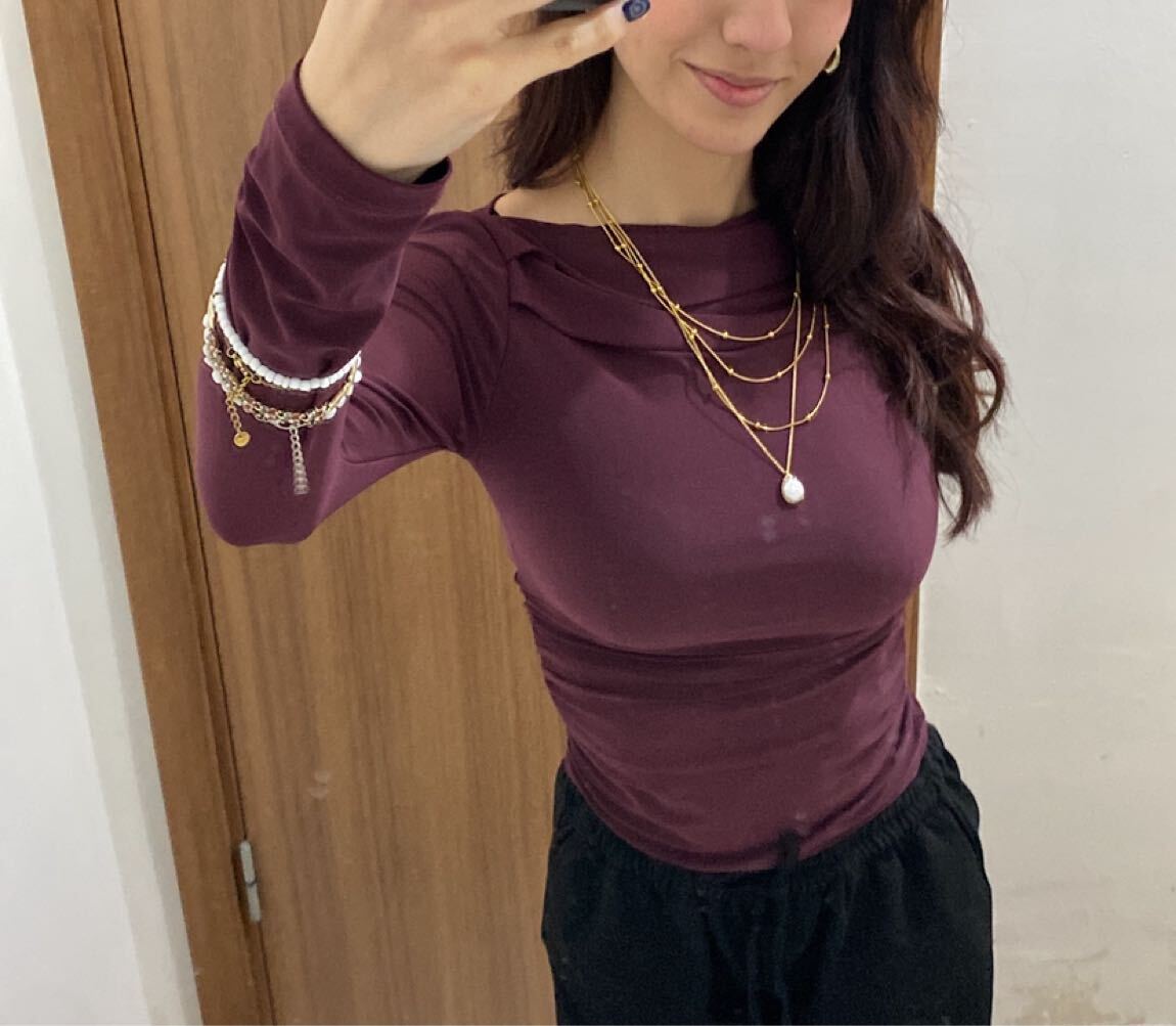 Bordo Büzgülü Uzun Kollu Tişört — görsel 2/5