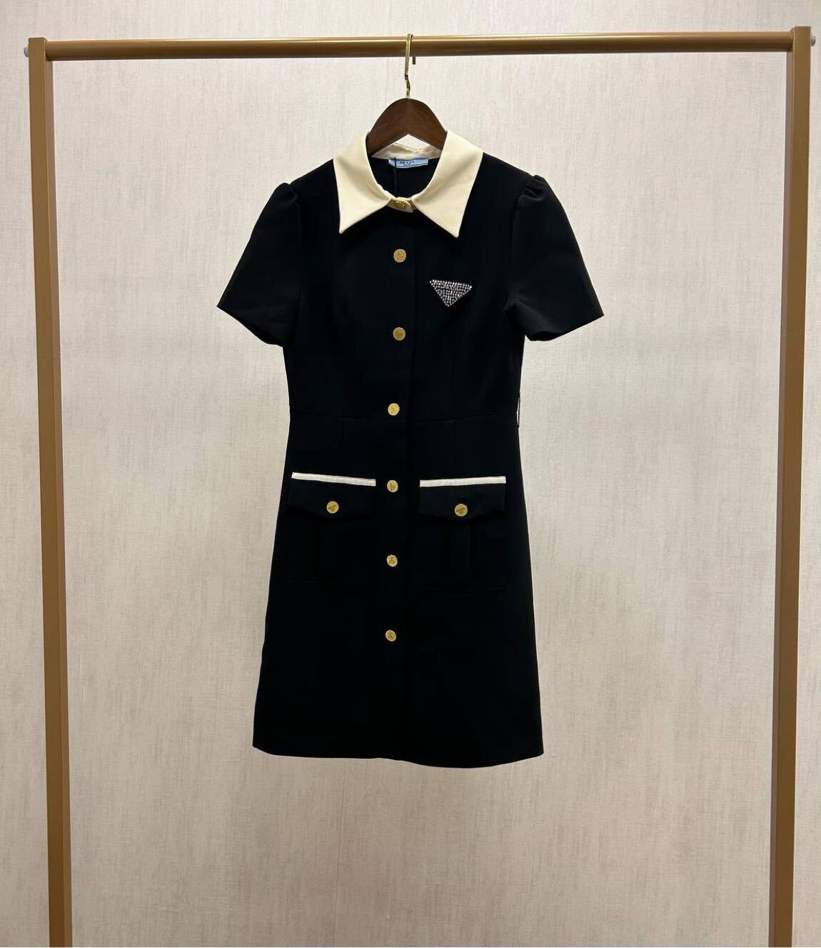 Prada Siyah Mini Elbise — görsel 3/6
