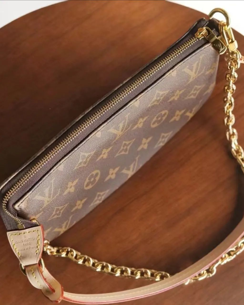 Louis Vuitton Pochette Accessories — görsel 7/10
