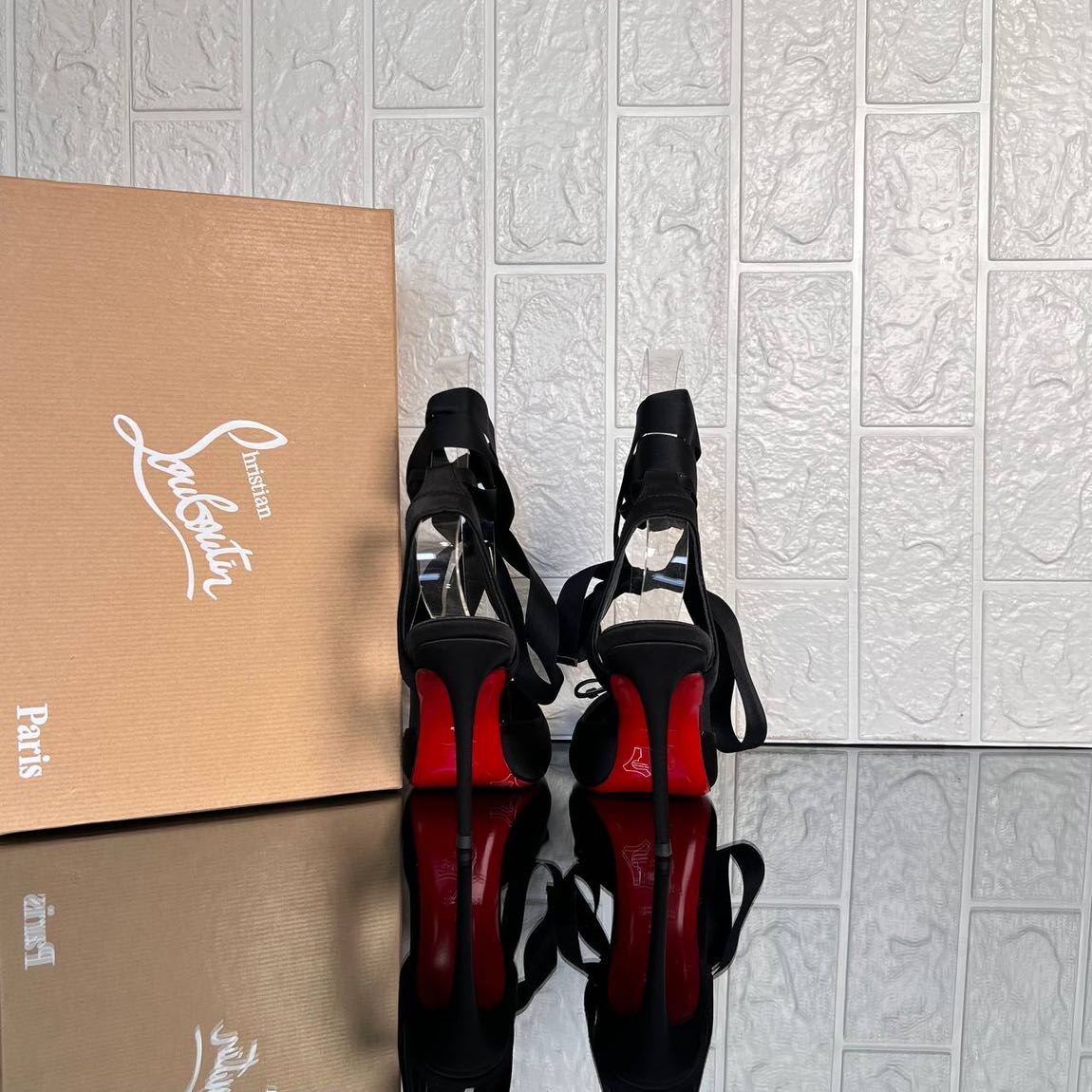 Christian louboutin — görsel 4/6