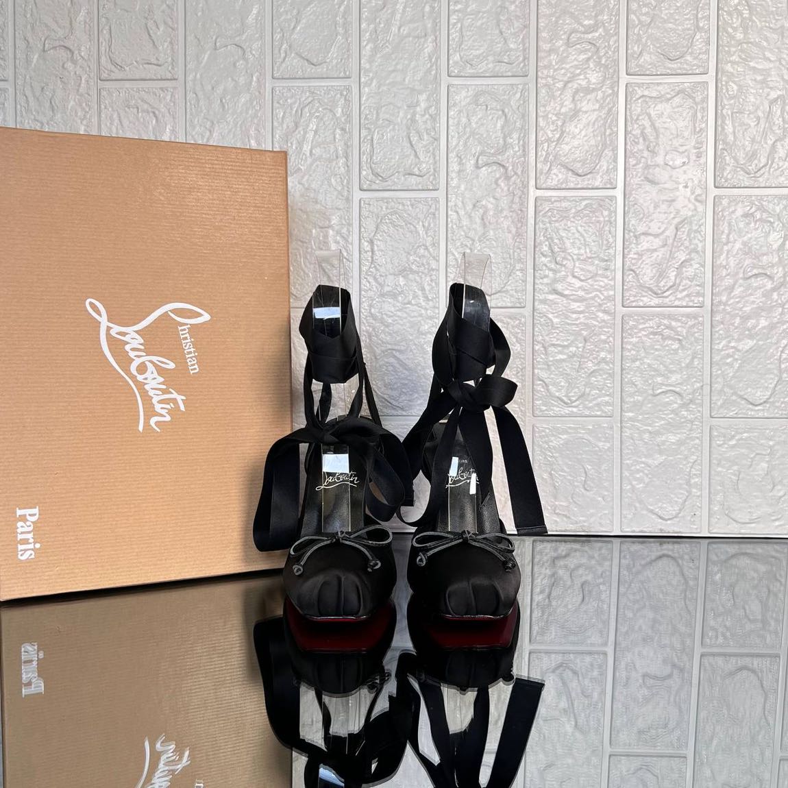 Christian louboutin — görsel 5/6