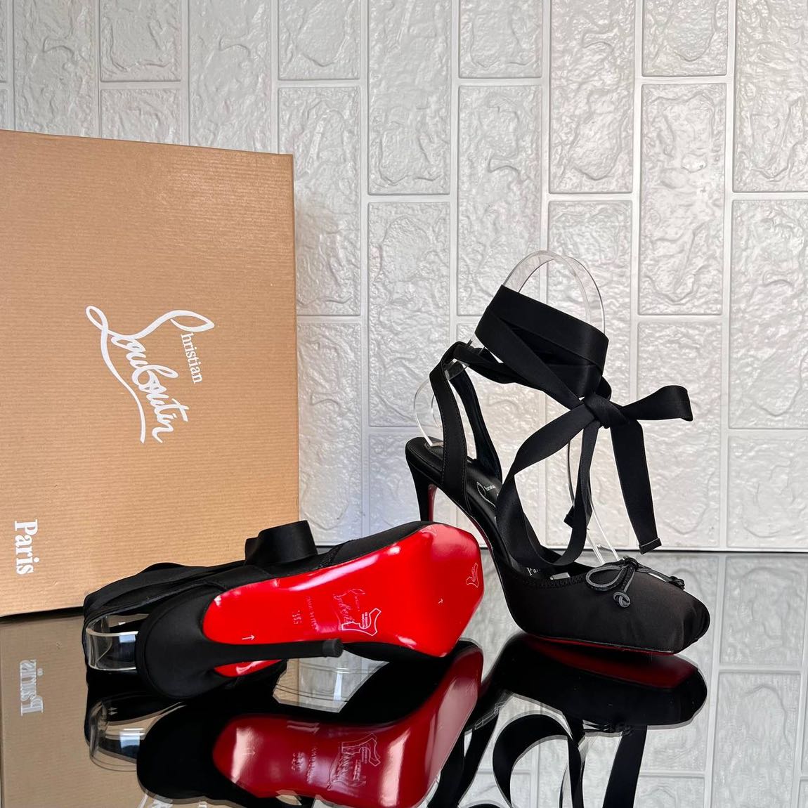 Christian louboutin — görsel 6/6
