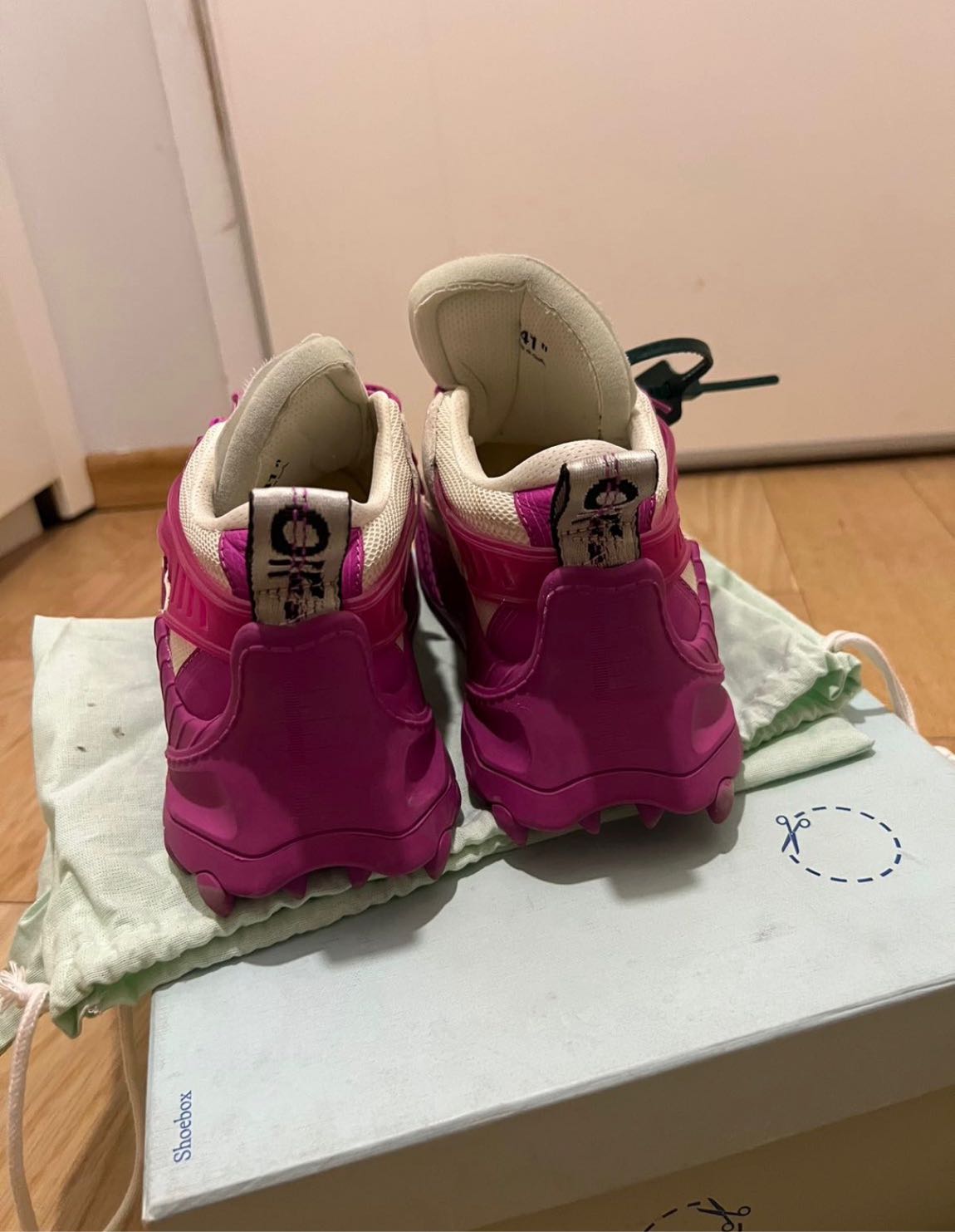 Off White Pembe Sneaker — görsel 3/7