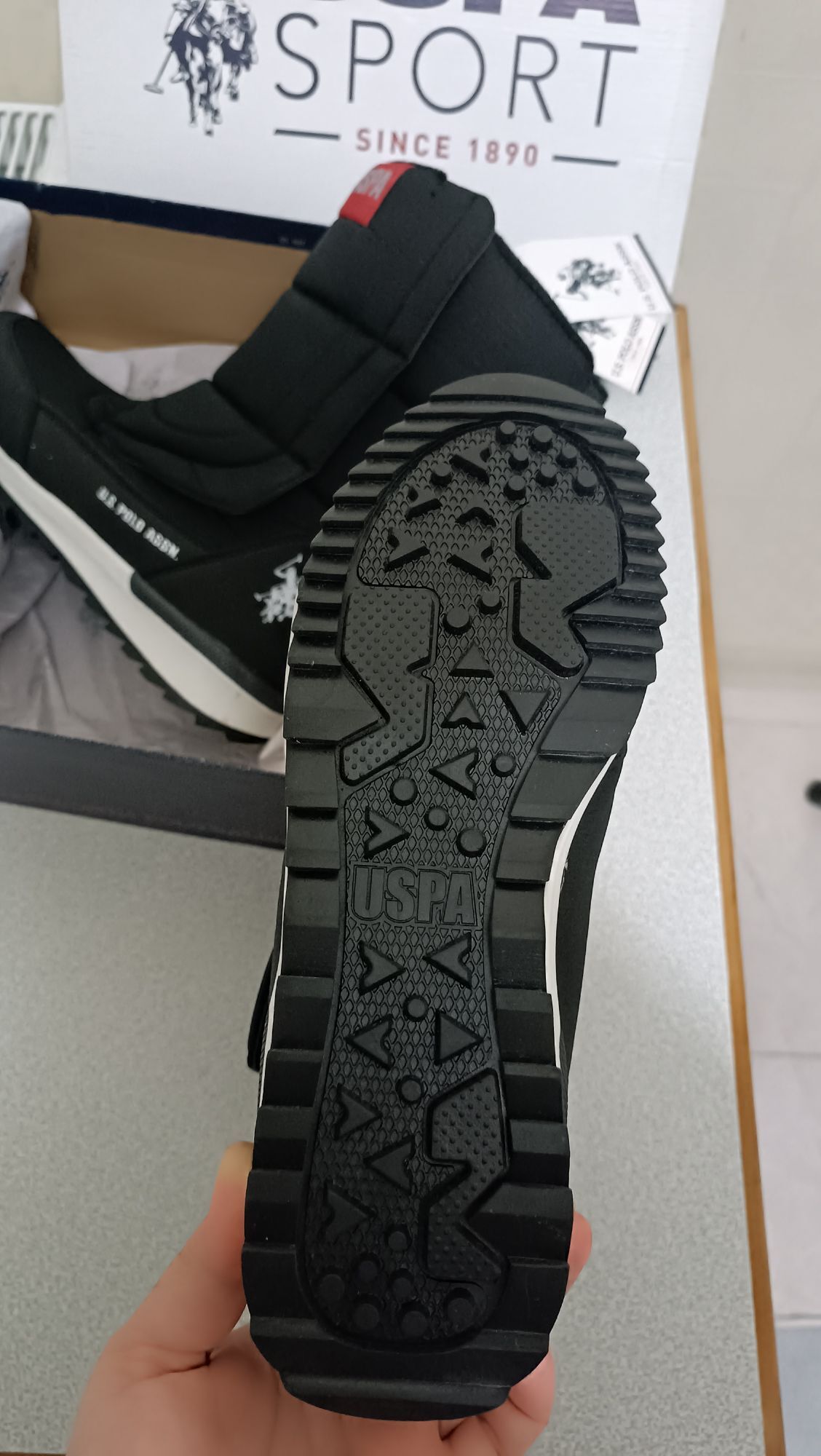 USPA Siyah Kar Botu — görsel 5/7
