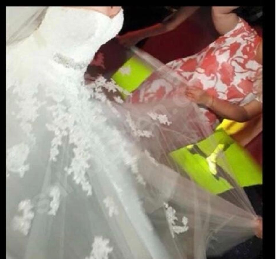 Pronovias Straplez Gelinlik — görsel 4/6