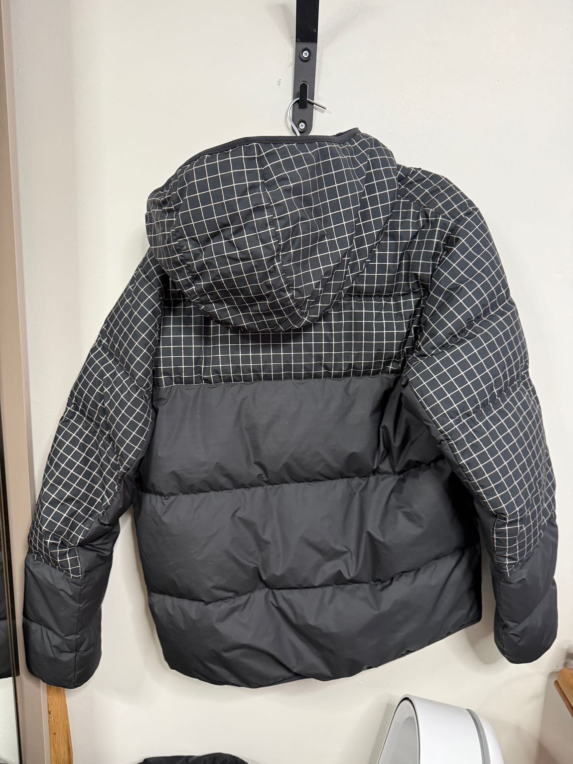 Nike Kapüşonlu Mont — görsel 2/3