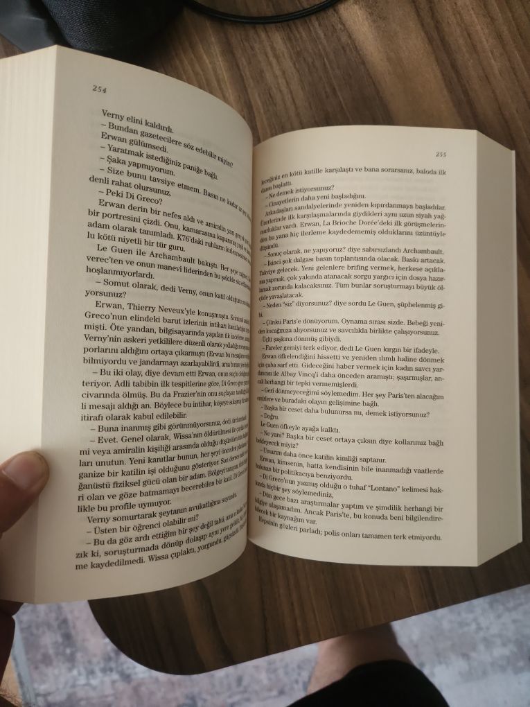 Jean-Christophe Grange Lontano Polisiye — görsel 2/2