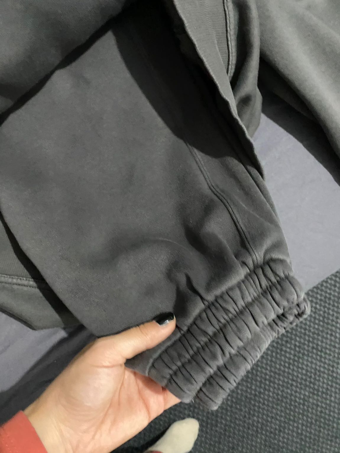 Zara Gri Sweatshirt ve jogger pantolon — görsel 6/6