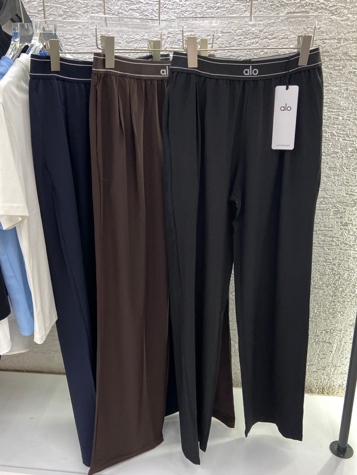 Alo Yoga plazzo — görsel 4/5