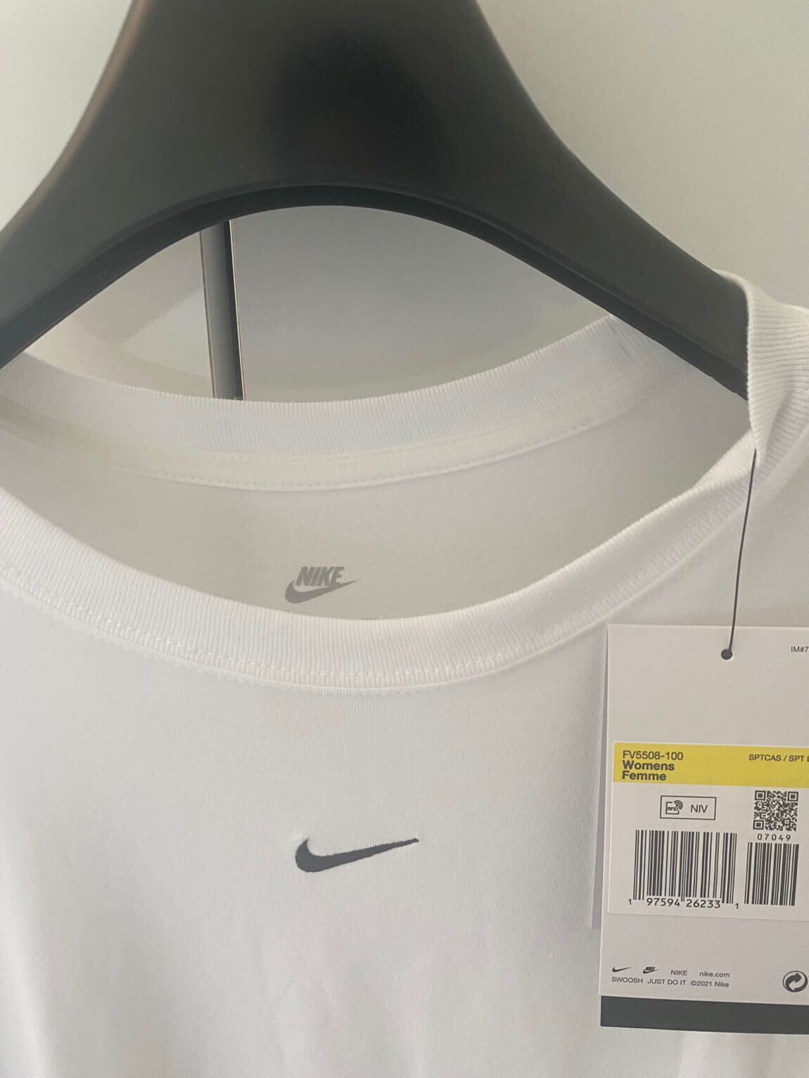 Beyaz Nike Spor Tişört — görsel 3/3
