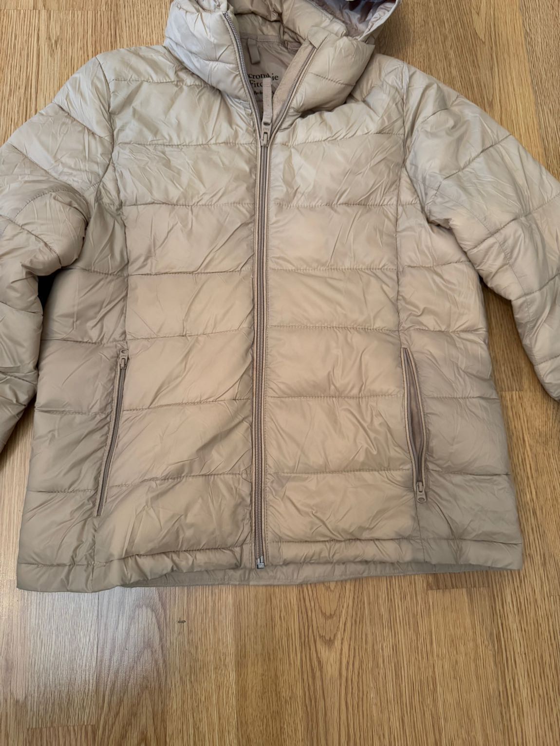 Abercrombie Kapüşonlu Fermuarlı Mont — görsel 4/8