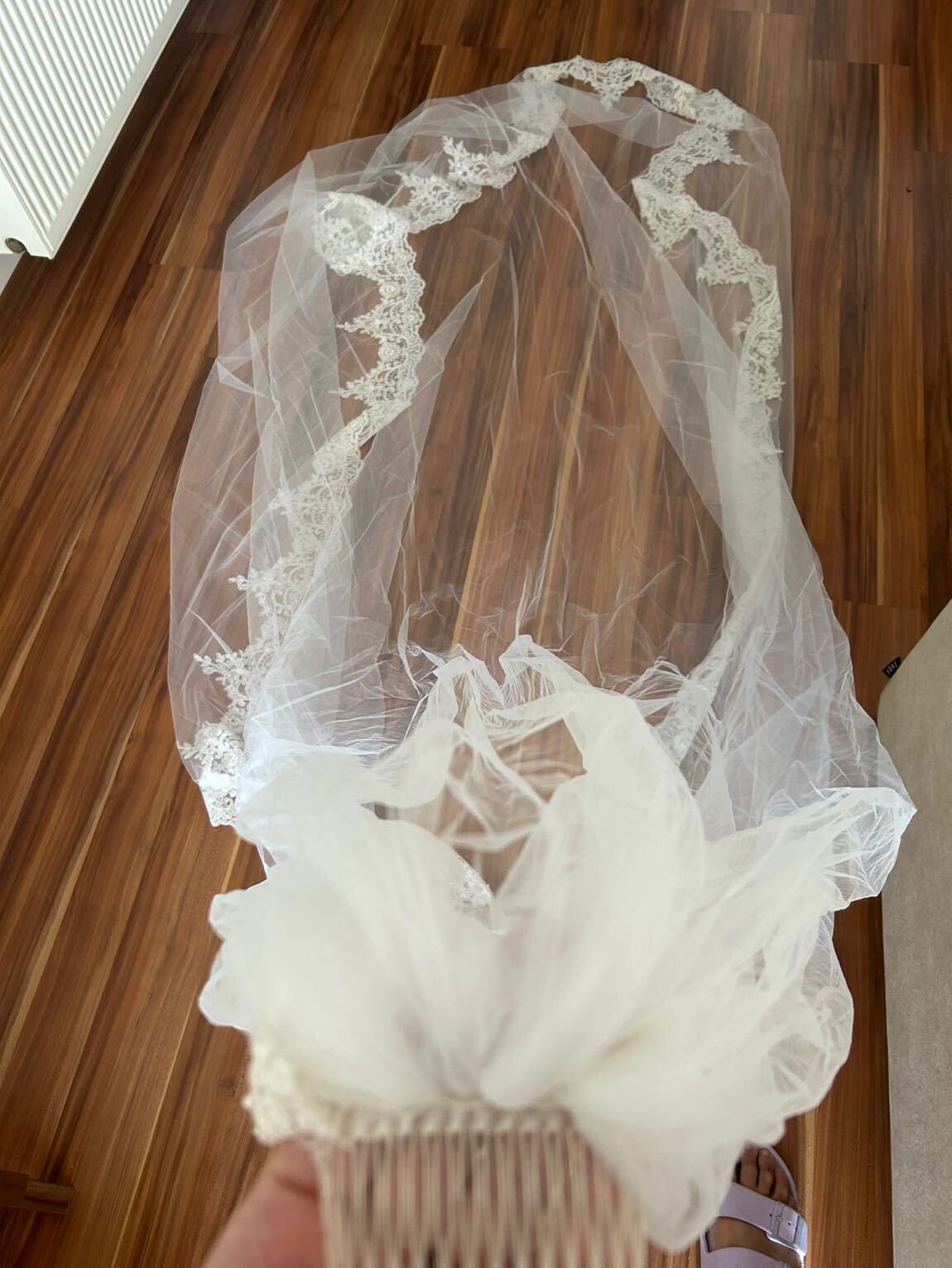Pronovias Tül İşlemeli Gelin Duvağı — görsel 4/5