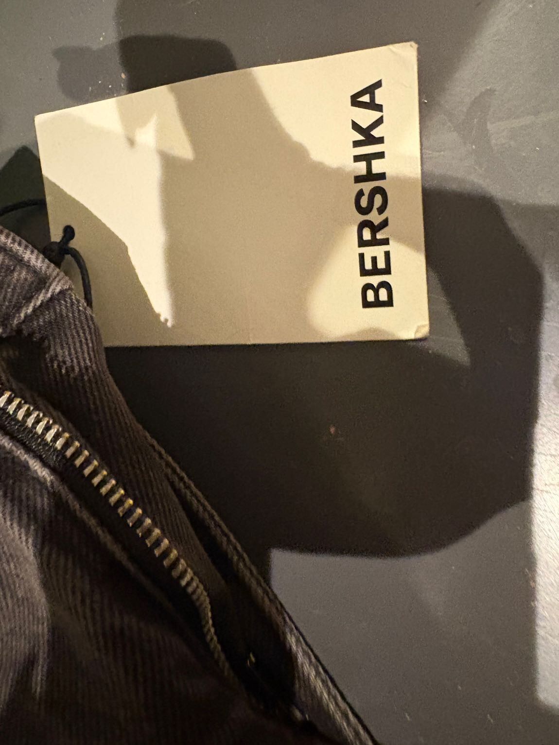 Bershka Taşlı Alev Desenli Füme Jean — görsel 6/11