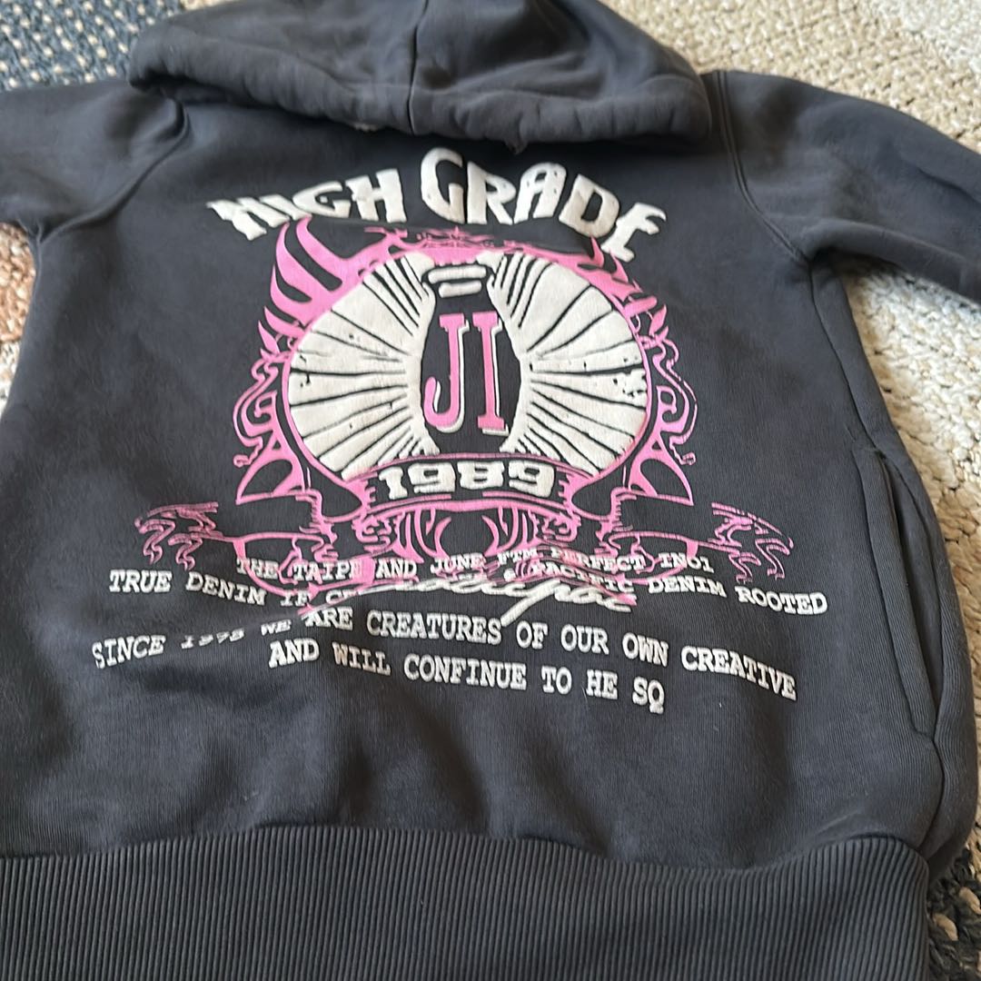 Gri Kapüşonlu Sweatshirt — görsel 2/3