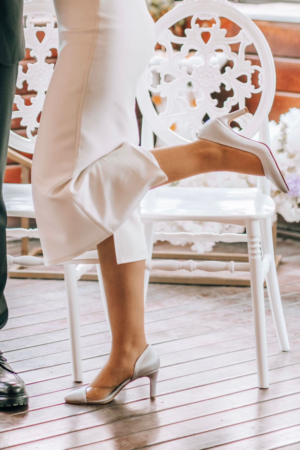 Gümüş Saten Aksesuarlı Stiletto Ayakkabı — görsel 3/12