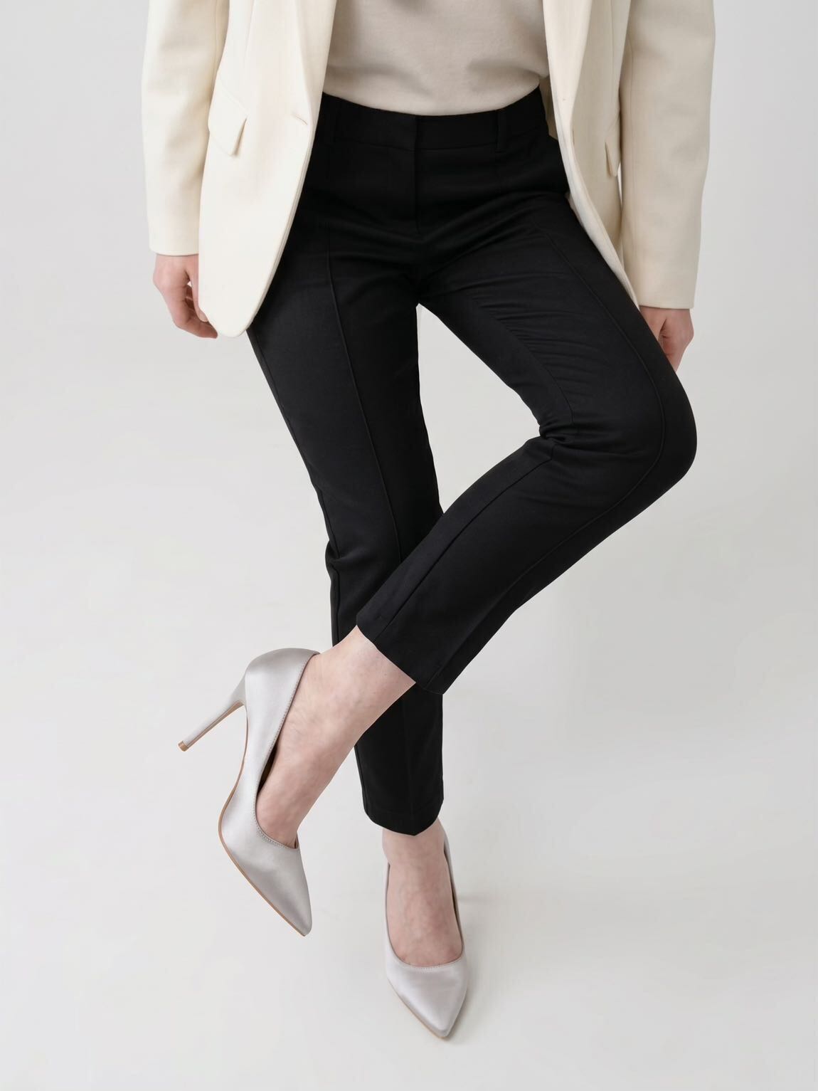 Gümüş Saten Stiletto Topuklu Ayakkabı — görsel 4/7