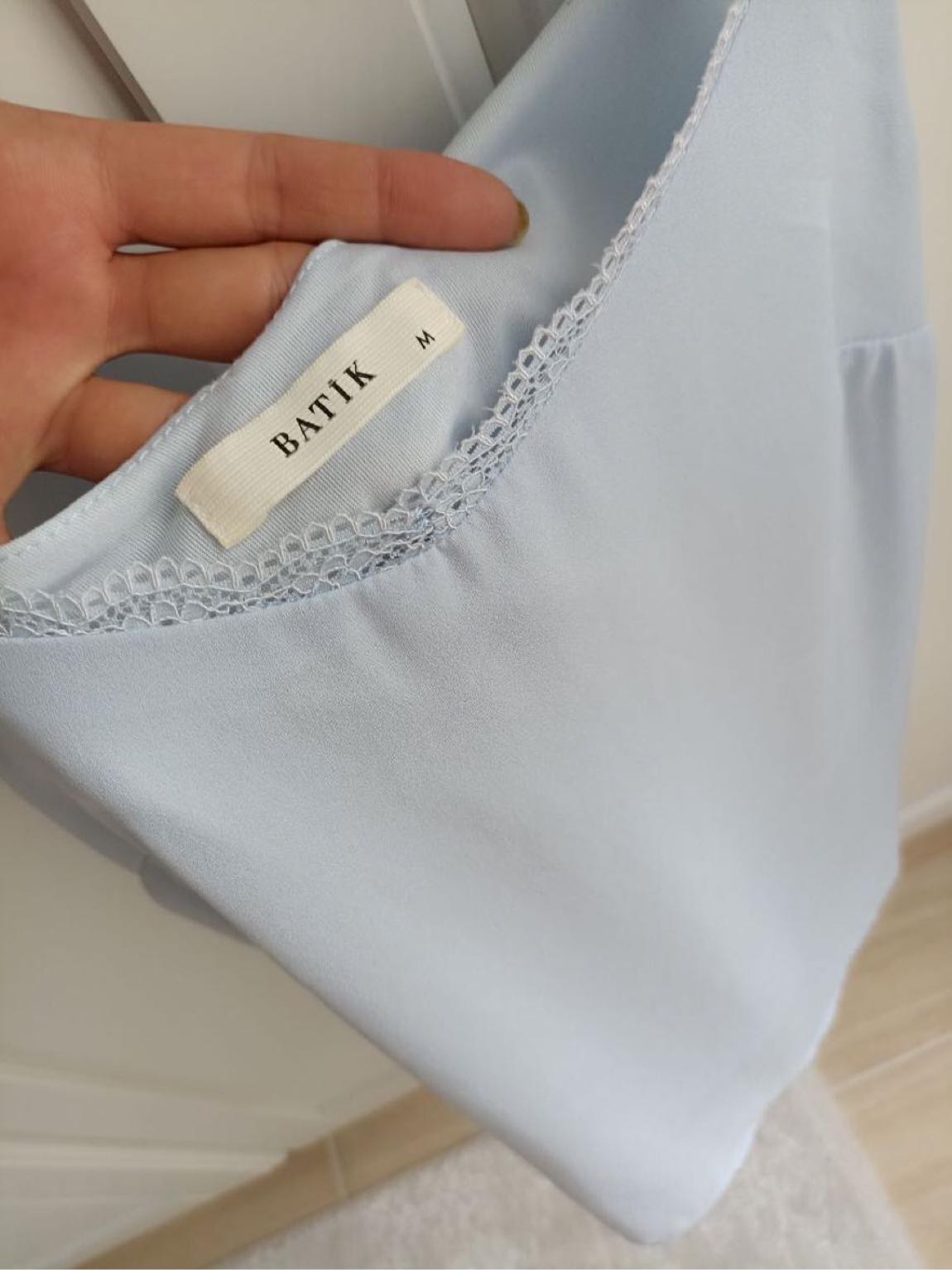 Batik askılı bluz — görsel 2/4