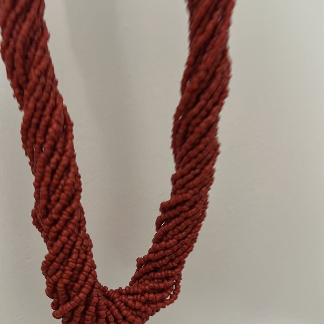 American Vintage Kırmızı Boncuklu Kolye — görsel 6/8