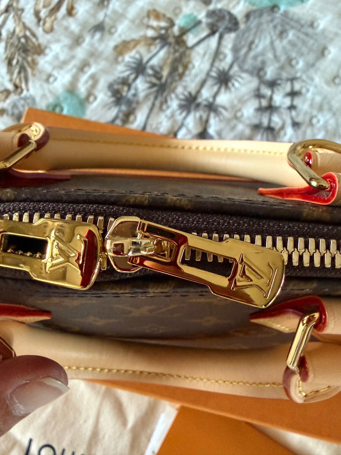 Louis Vuitton Alma BB — görsel 3/8