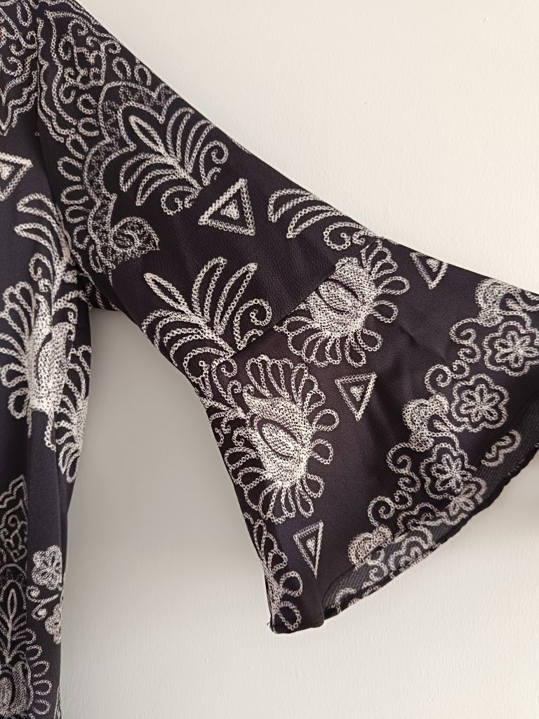 Siyah Desenli Elbise — görsel 3/7