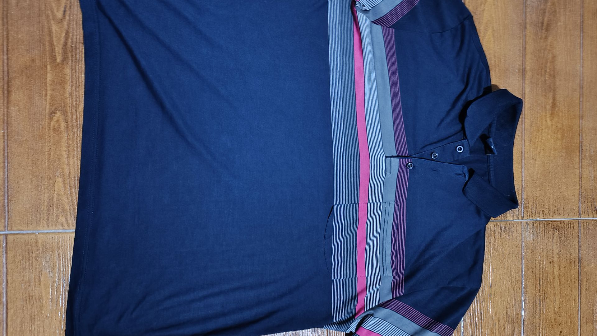 Süvari ünlü marka likralı tshirt. — görsel 4/9