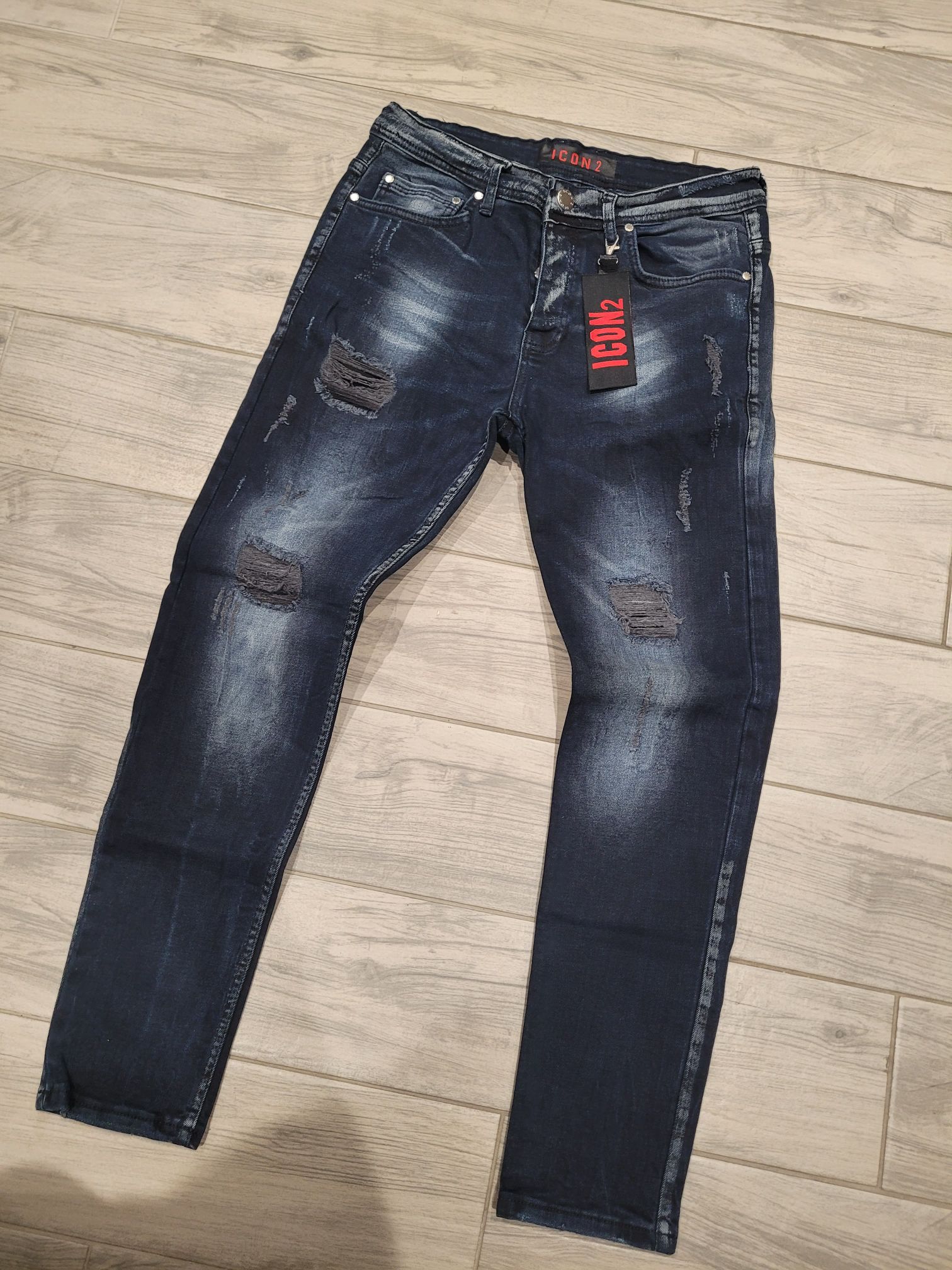 Yırtık Detaylı Kot Pantolon — görsel 2/3