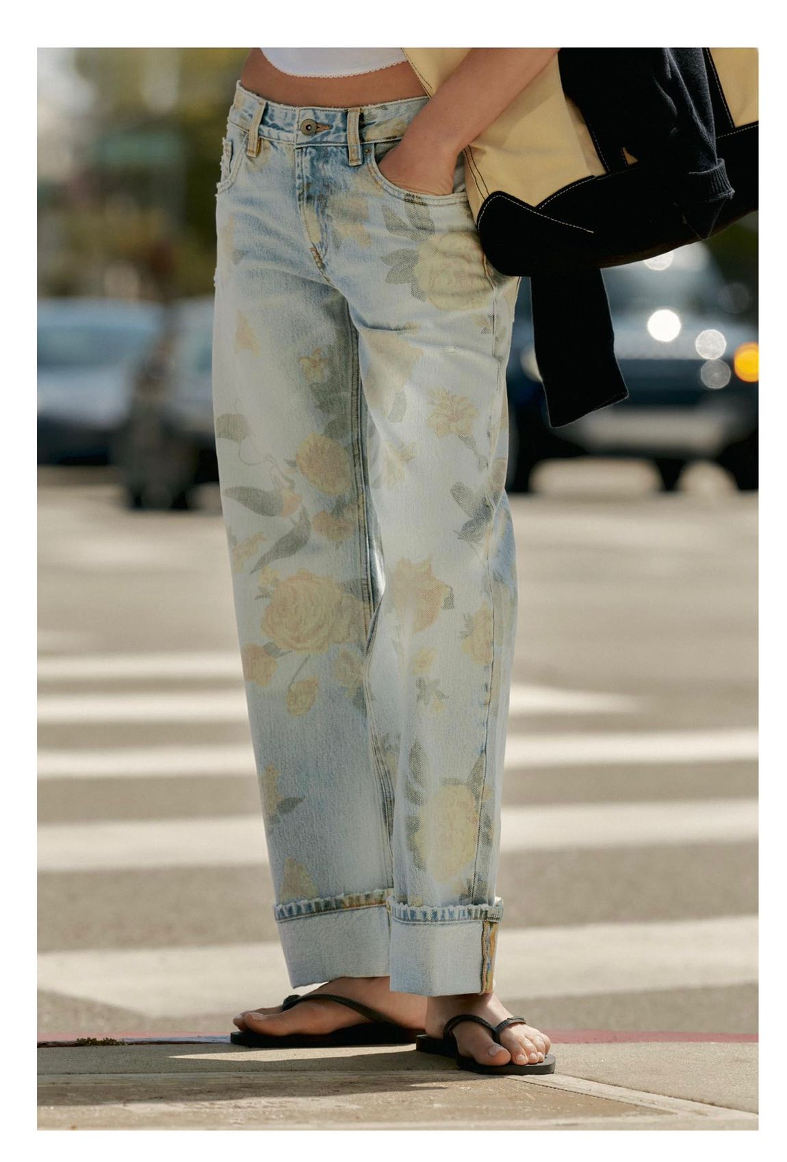 Zara desenli Jean — görsel 3/8