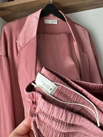 Zara-Akan Kumaş Gülkurusu Takım🌸