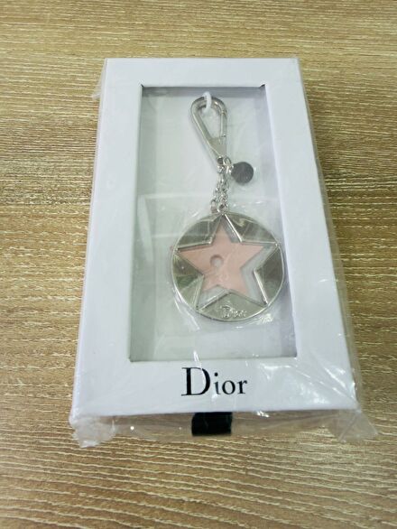 Christian Dior Yıldız Anahtarlık Charm