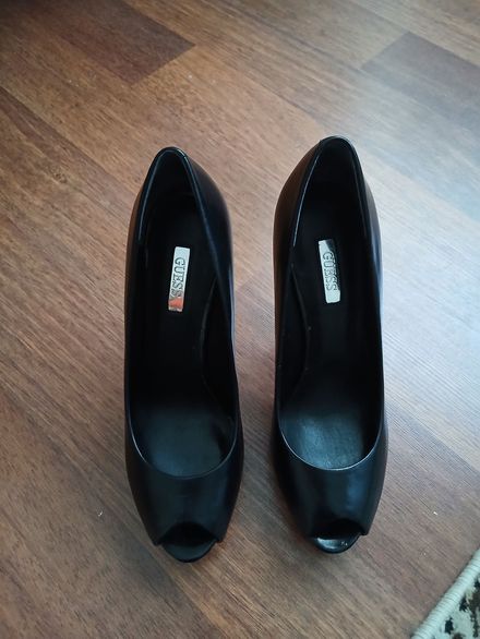 Guess Siyah Peep Toe Ayakkabı