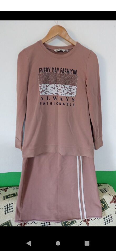 Pudra Etek ve Sweatshirt Takımı