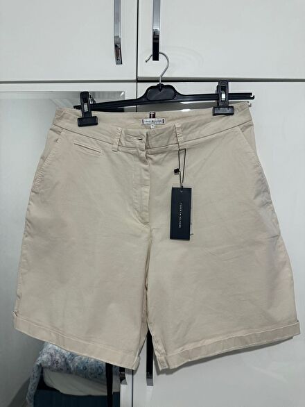 Tommy Hilfiger Bej Şort