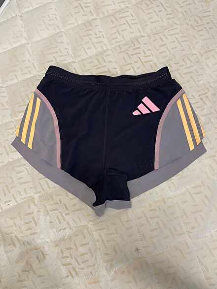 Adidas Kadın Koşu Şort
