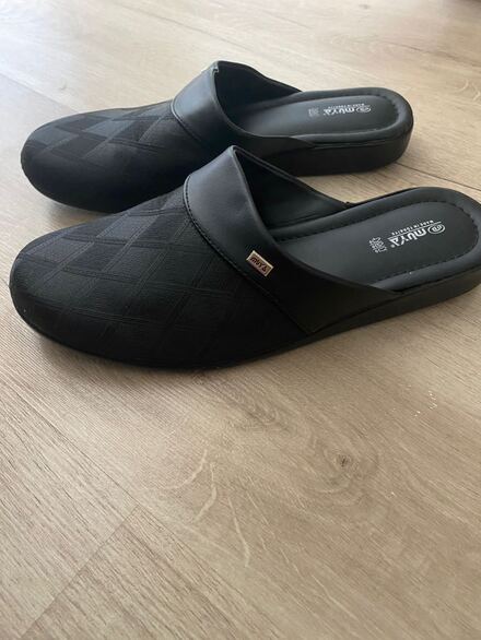 Muya Siyah Ev Terliği