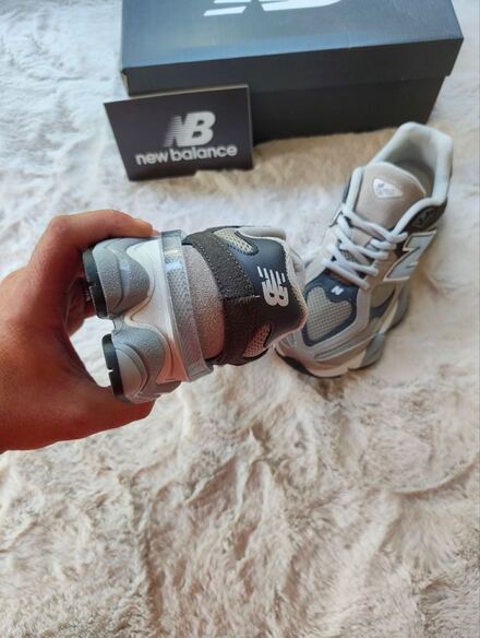 New Balance Gri Sneaker