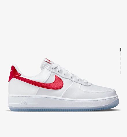 Nike air force kırmızı