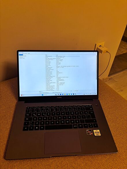 Huawei Matebook D15 Amd Ryzen 7 3700U